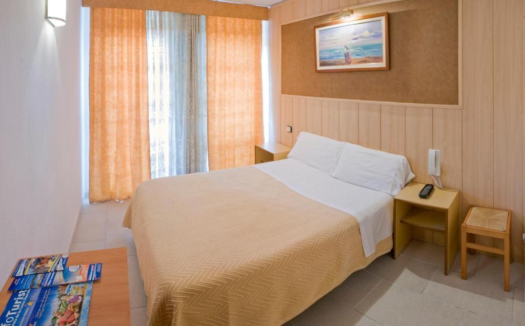 Pension Venecia سالو المظهر الخارجي الصورة